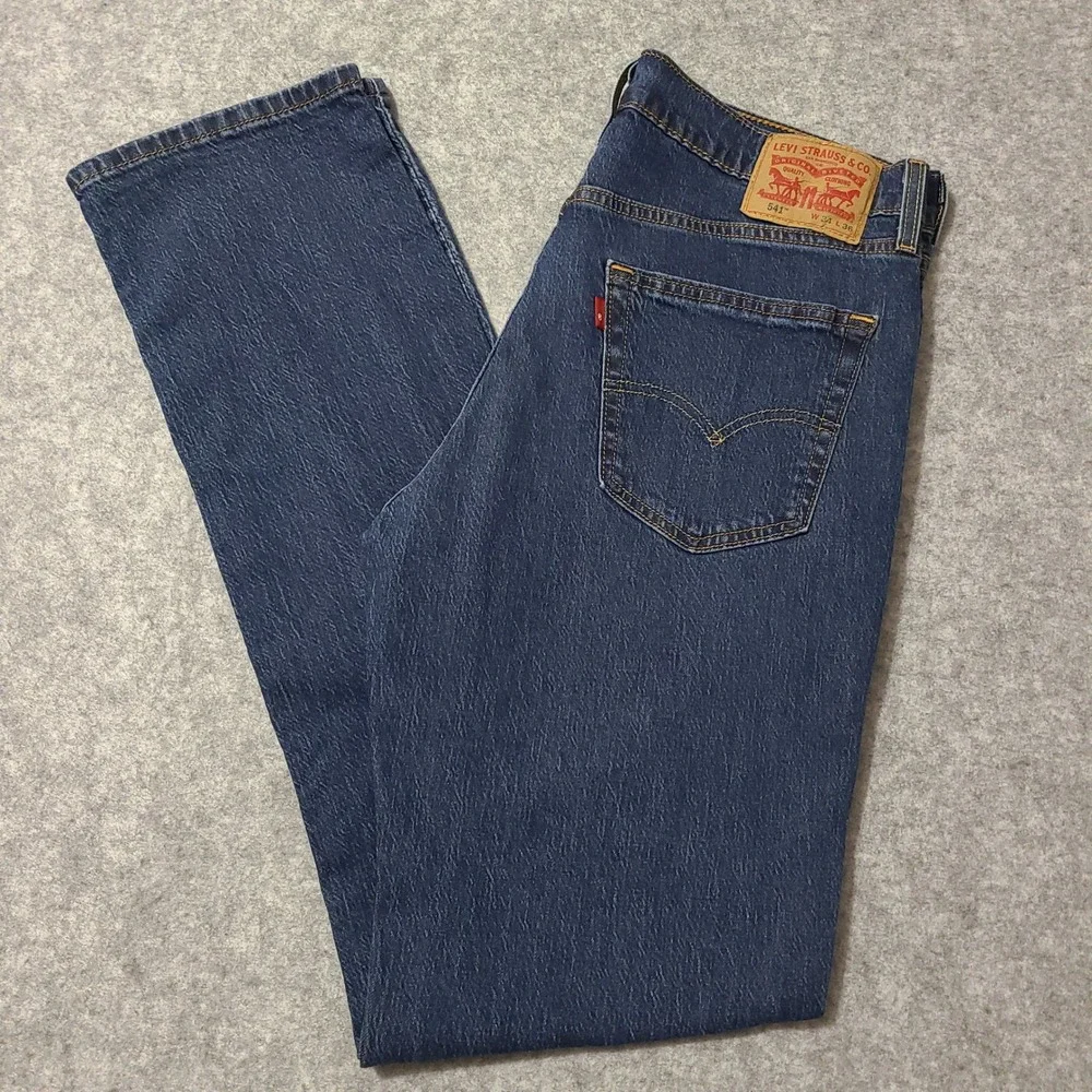 Levis these levi